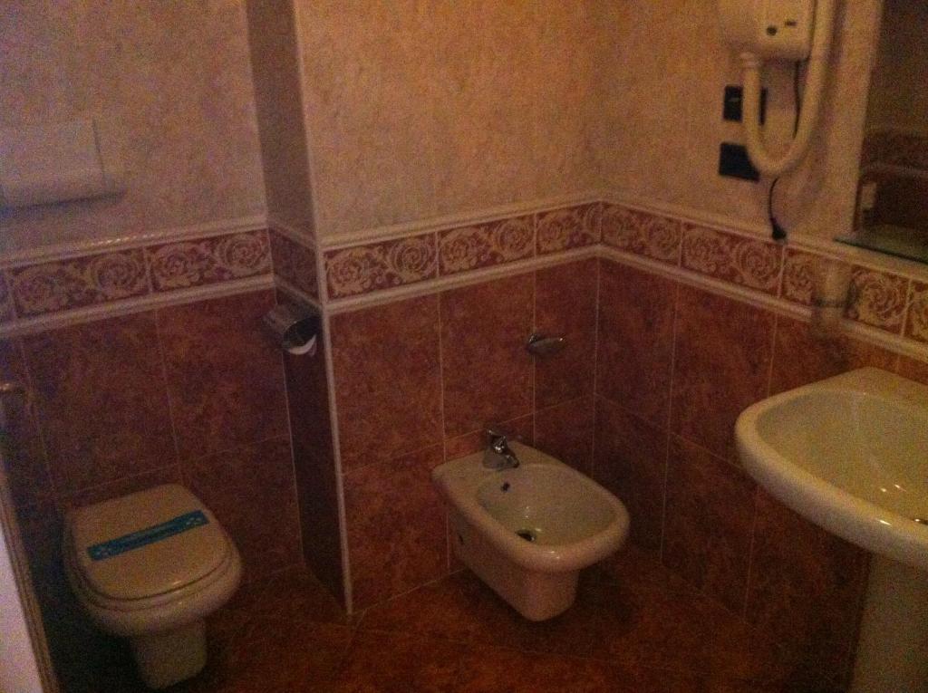 Hotel Impero Brescia Phòng bức ảnh